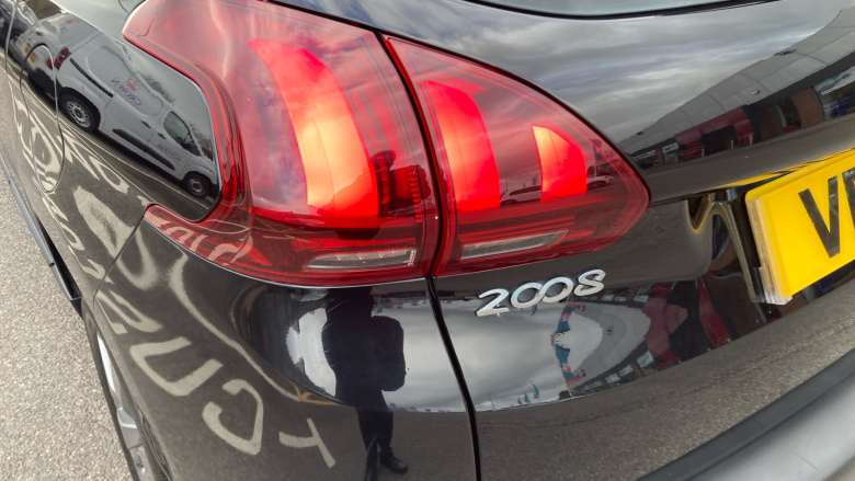 Peugeot 2008 1.2 PureTech Active 5dr Petrol Estate